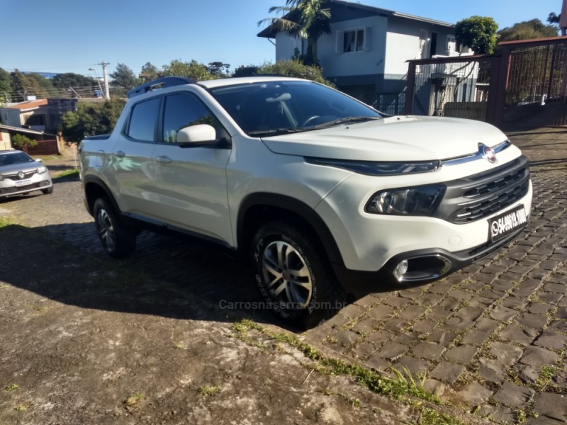toro 1.8 16v evo flex freedom automatico 2017 caxias do sul