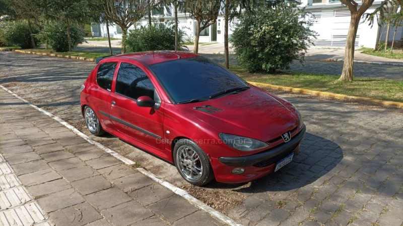 206 1.0 SOLEIL 16V GASOLINA 2P MANUAL - 2001 - FARROUPILHA