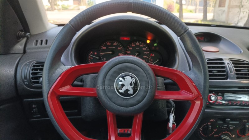 206 1.0 SOLEIL 16V GASOLINA 2P MANUAL - 2001 - FARROUPILHA
