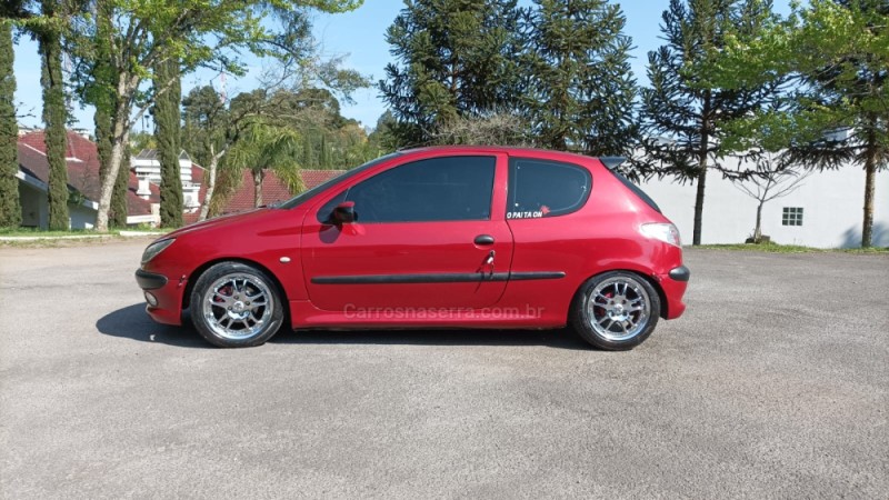 206 1.0 SOLEIL 16V GASOLINA 2P MANUAL - 2001 - FARROUPILHA