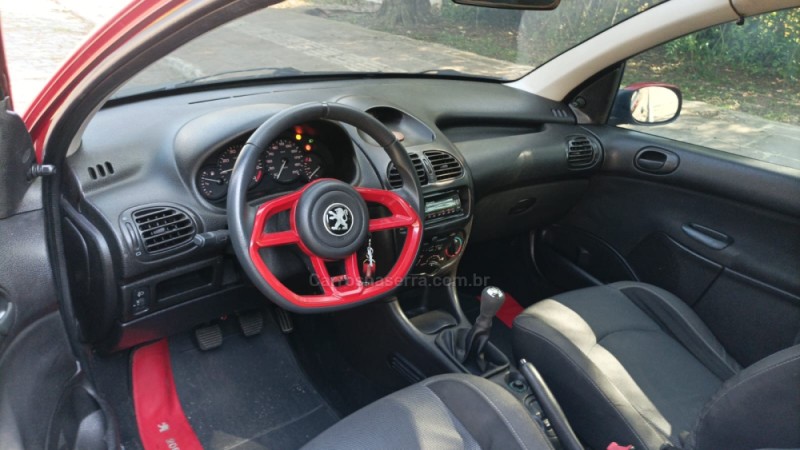 206 1.0 SOLEIL 16V GASOLINA 2P MANUAL - 2001 - FARROUPILHA