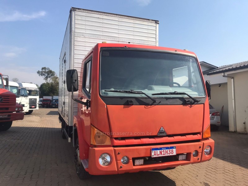 9200  2004 portao