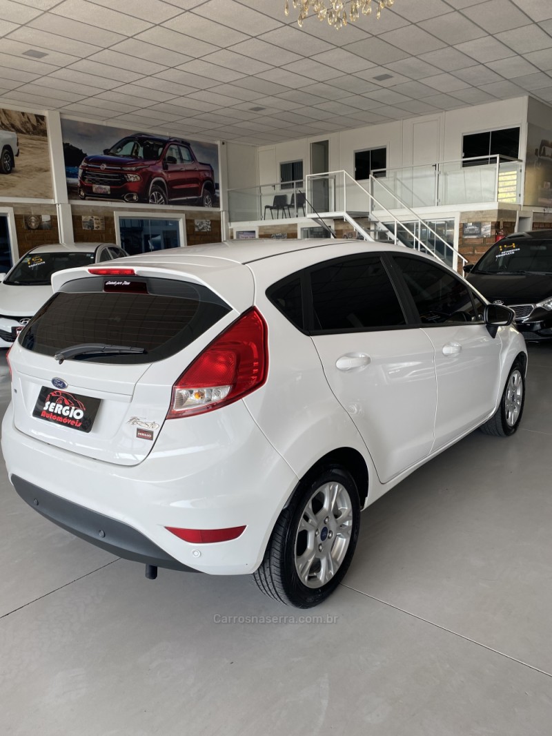 FIESTA 1.6 SEL HATCH 16V FLEX 4P AUTOMÁTICO - 2017 - PAROBé