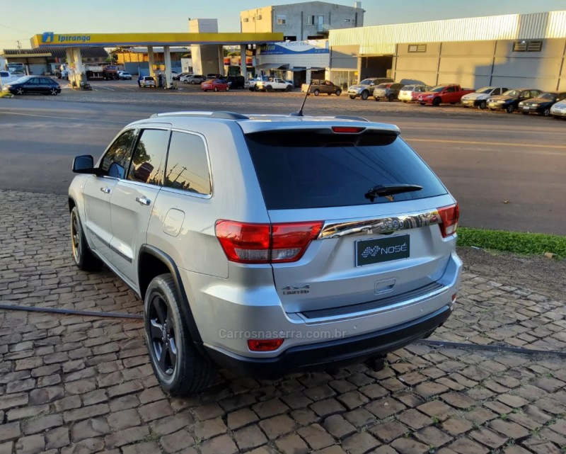 CHEROKEE 3.7 LIMITED 4X4 V6 12V GASOLINA 4P AUTOMÁTICO - 2011 - NãO-ME-TOQUE