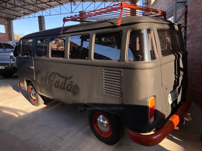 KOMBI 1.6 STD 8V GASOLINA 3P MANUAL - 1981 - CANELA