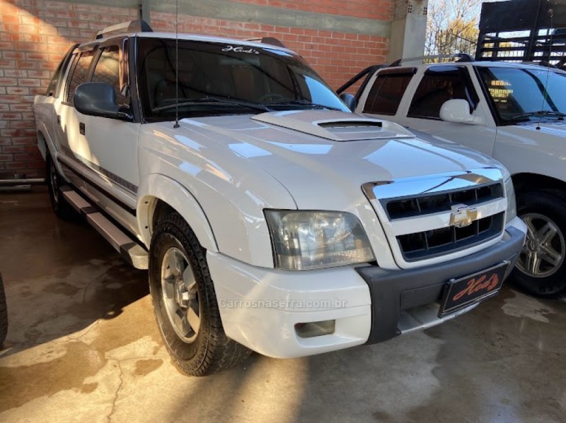 S10 2.4 MPFI EXECUTIVE 4X2 CD 8V FLEX 4P MANUAL - 2010 - CANELA