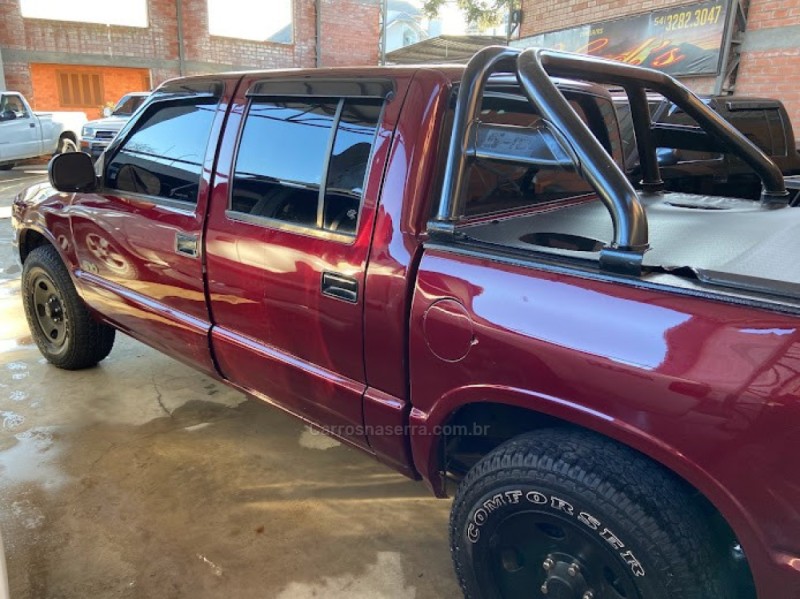 S10 2.5 DELUXE 4X4 CD 8V DIESEL 4P MANUAL - 1998 - CANELA