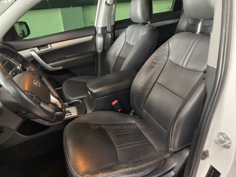 SORENTO 2.4 EX2 4X2 16V GASOLINA 4P AUTOMÁTICO - 2012 - BOM PRINCíPIO