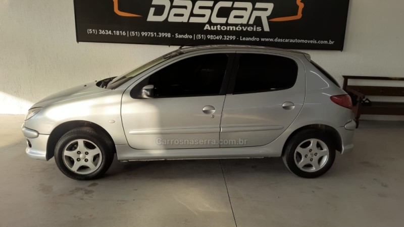 206 1.4 PRESENCE 8V GASOLINA 4P MANUAL - 2004 - BOM PRINCíPIO