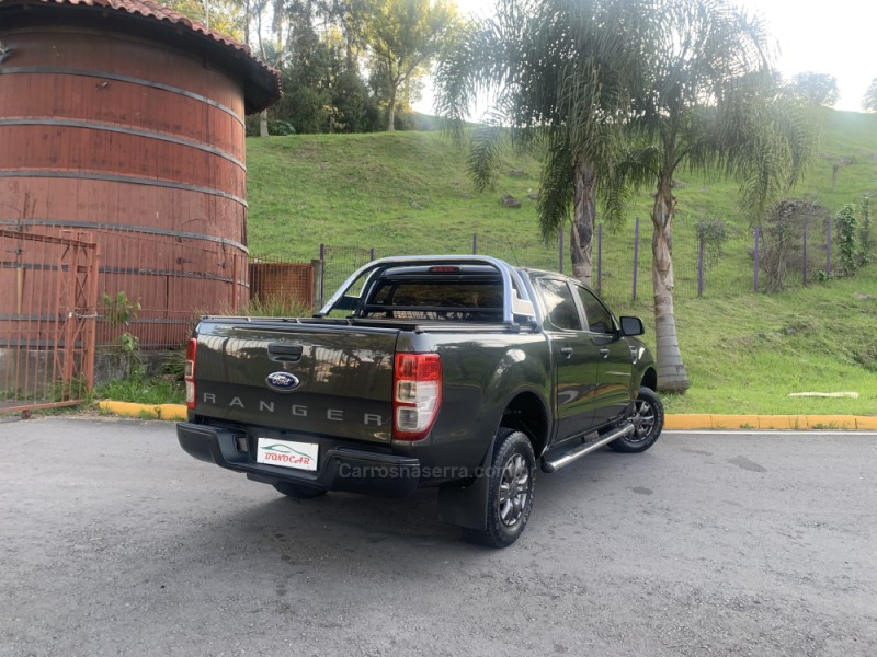 RANGER 2.5 XLS 4X2 CD 16V FLEX 4P MANUAL - 2013 - CAXIAS DO SUL