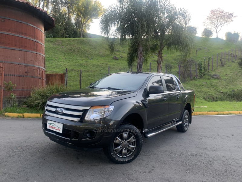 RANGER 2.5 XLS 4X2 CD 16V FLEX 4P MANUAL - 2013 - CAXIAS DO SUL