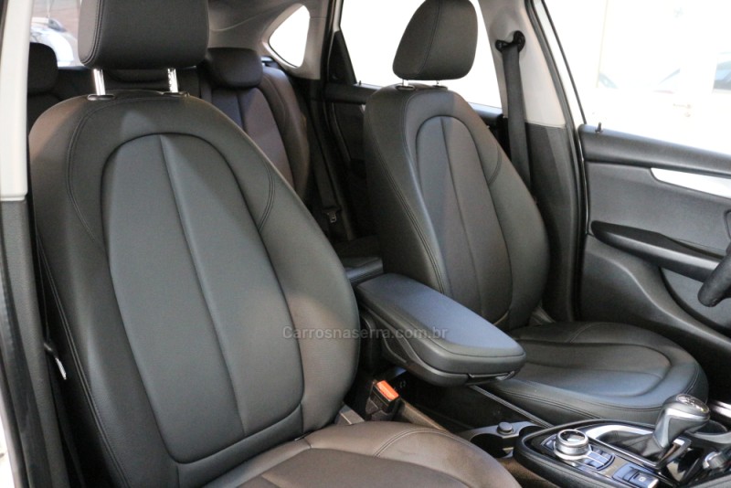 220I 2.0 CAT GP 16V TURBO ACTIVEFLEX 4P AUTOMÁTICO - 2017 - TAQUARA