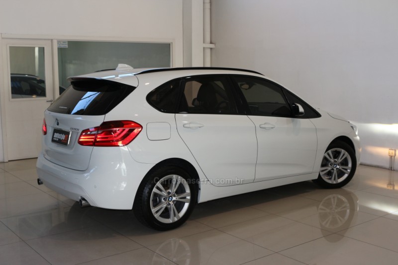 220I 2.0 CAT GP 16V TURBO ACTIVEFLEX 4P AUTOMÁTICO - 2017 - TAQUARA