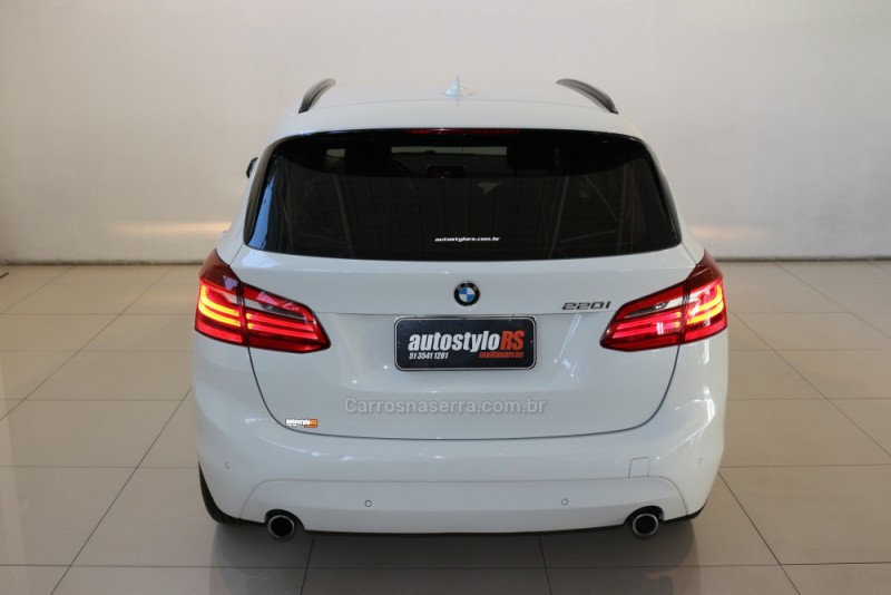 220I 2.0 CAT GP 16V TURBO ACTIVEFLEX 4P AUTOMÁTICO - 2017 - TAQUARA