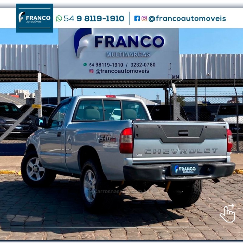S10 2.8 COLINA 4X4 CS 12V TURBO ELECTRONIC INTERCOOLER DIESEL 2P MANUAL - 2011 - VACARIA
