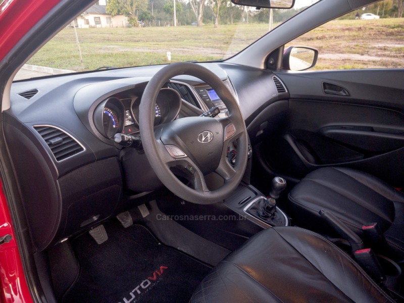 HB20 1.0 COMFORT 12V FLEX 4P MANUAL - 2015 - SAPIRANGA