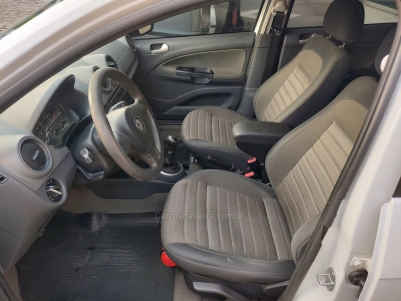 VOYAGE 1.6 MI COMFORTLINE 8V FLEX 4P MANUAL - 2013 - GUAPORé