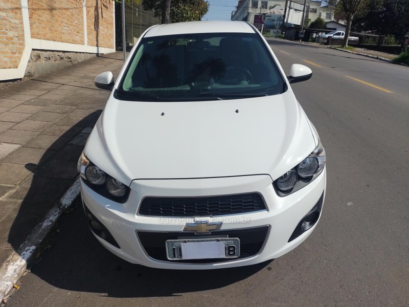 SONIC 1.6 LT 16V FLEX 4P MANUAL - 2013 - FARROUPILHA
