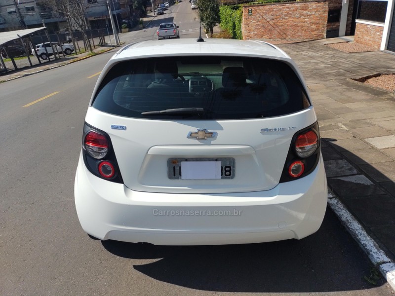 SONIC 1.6 LT 16V FLEX 4P MANUAL - 2013 - FARROUPILHA
