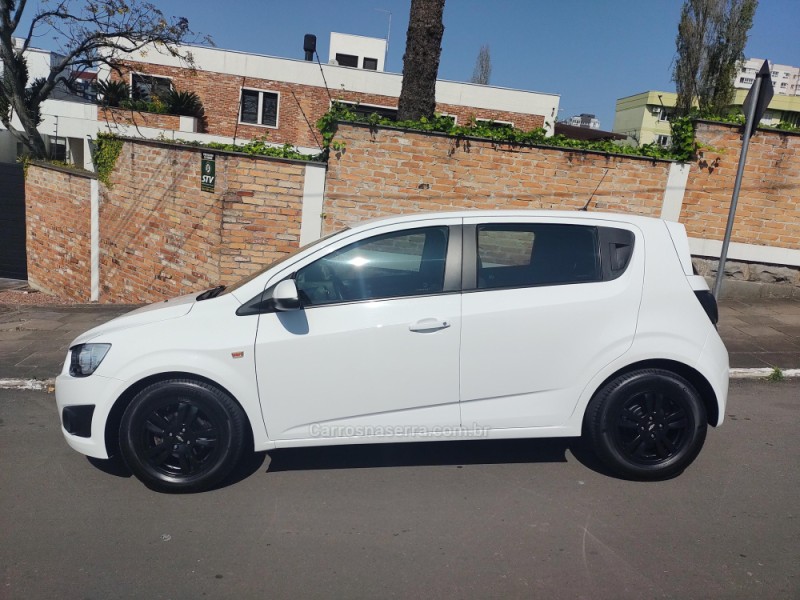 SONIC 1.6 LT 16V FLEX 4P MANUAL - 2013 - FARROUPILHA
