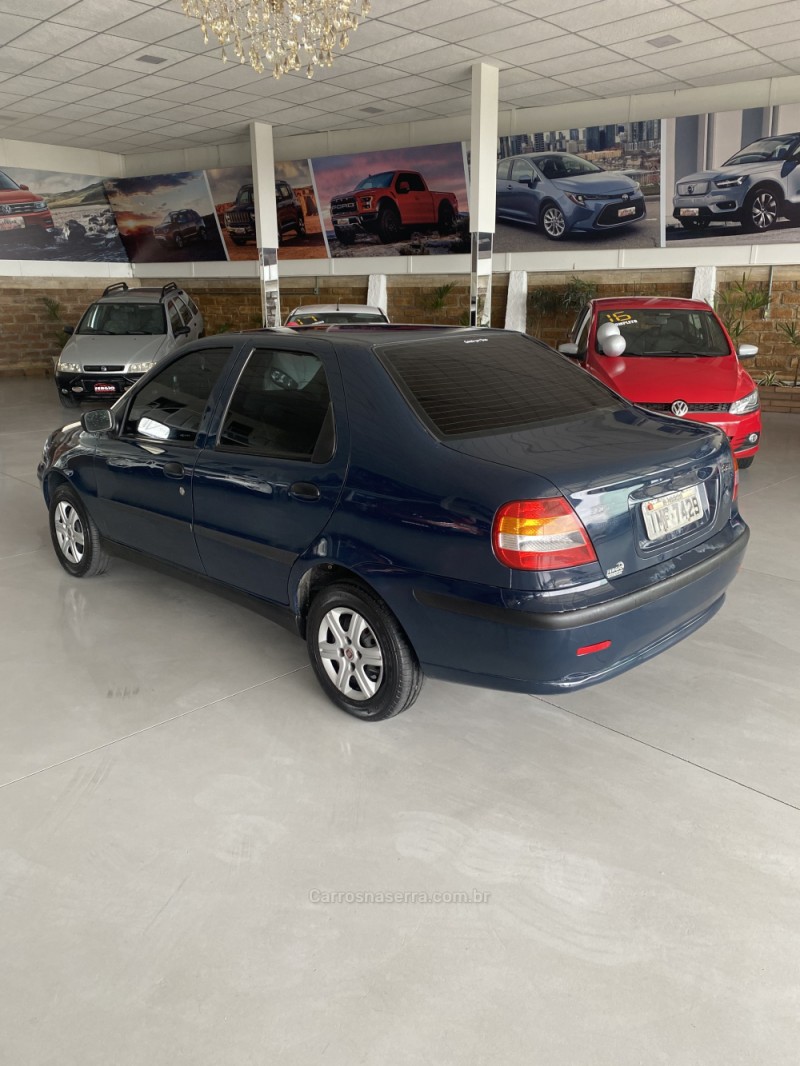 SIENA 1.0 MPI FIRE 8V GASOLINA 4P MANUAL - 2005 - PAROBé