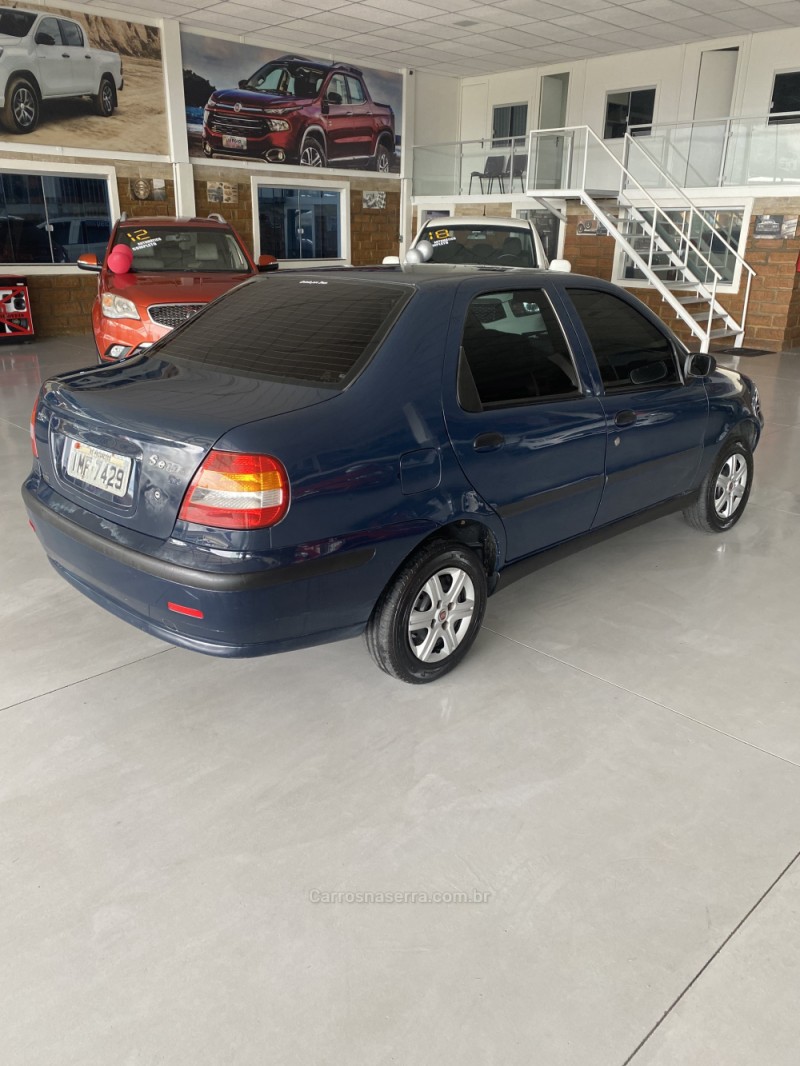 SIENA 1.0 MPI FIRE 8V GASOLINA 4P MANUAL - 2005 - PAROBé