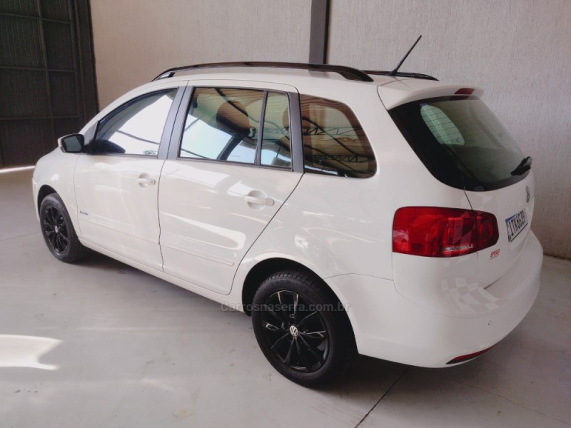 SPACEFOX 1.6 MI TREND 8V FLEX 4P AUTOMATIZADO - 2013 - SãO SEBASTIãO DO CAí