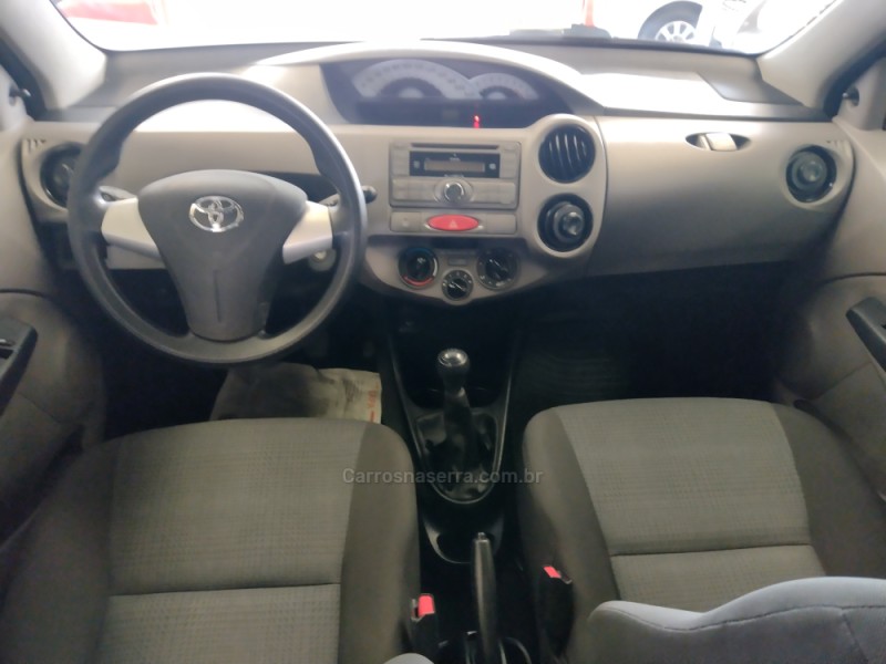 ETIOS 1.3 XS 16V FLEX 4P MANUAL - 2013 - CAXIAS DO SUL