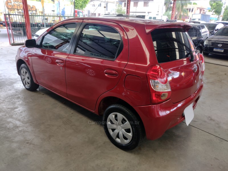 ETIOS 1.3 XS 16V FLEX 4P MANUAL - 2013 - CAXIAS DO SUL