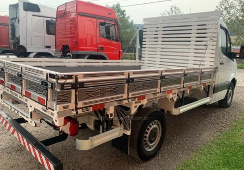 SPRINTER 2.2 FURGÃO STREET 415 CDI BAIXO DIESEL 3P MANUAL - 2018 - GARIBALDI