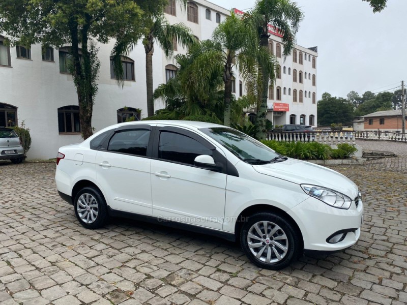 GRAND SIENA 1.4 MPI ATTRACTIVE 8V FLEX 4P MANUAL - 2015 - CAXIAS DO SUL