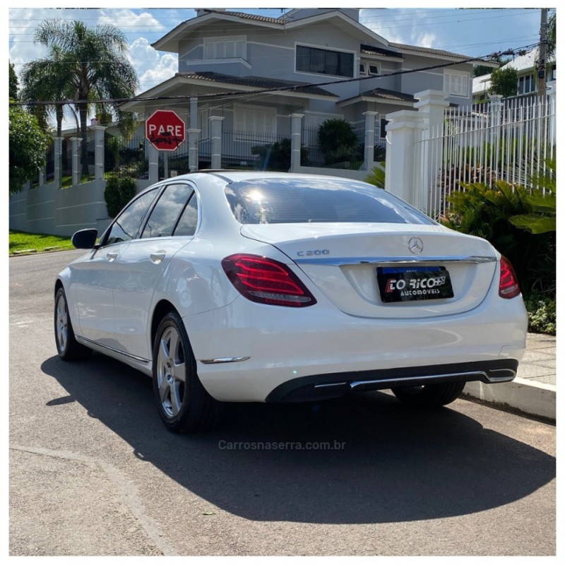 C 200 2.0 CGI AVANTGARDE 16V GASOLINA 4P AUTOMÁTICO - 2015 - CAMPO BOM