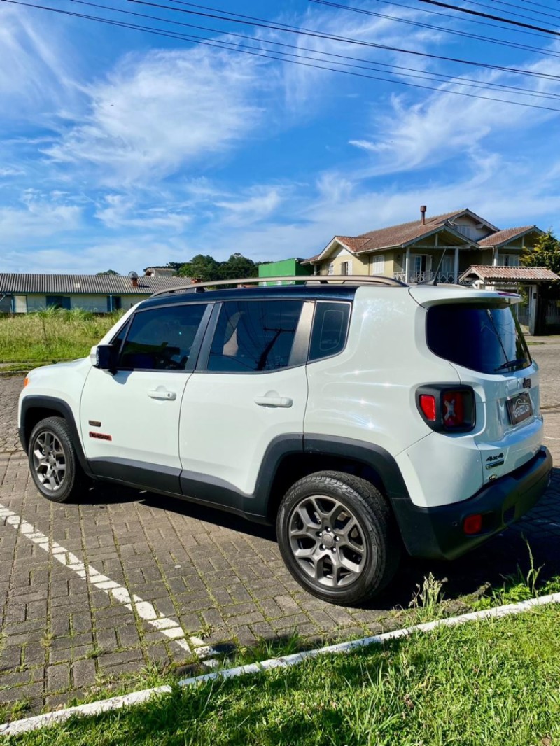 RENEGADE 2.0 16V TURBO DIESEL SPORT 4P 4X4 AUTOMÁTICO - 2017 - CANELA