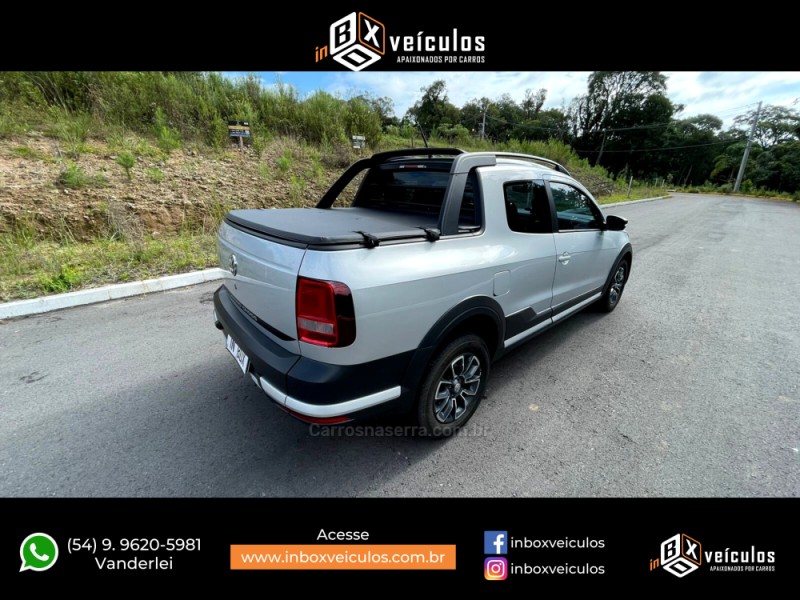 SAVEIRO 1.6 CROSS CD 16V FLEX 2P MANUAL 2021 - GRAMADO - Carros na Serra