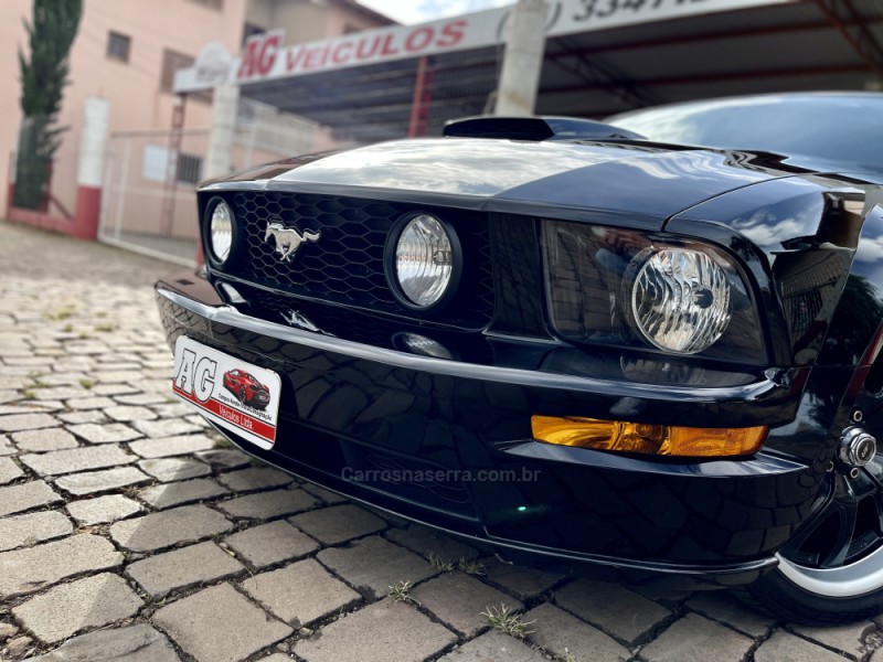 MUSTANG 4.6 GT V8 GASOLINA 2P AUTOMÀTICO