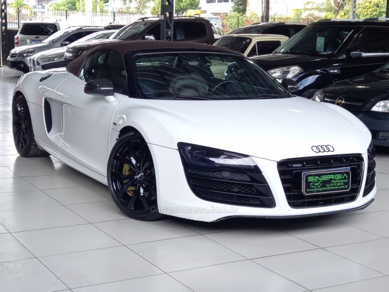 Audi R8 5.2 Fsi V10 40v Quattro Spyder em Curitiba