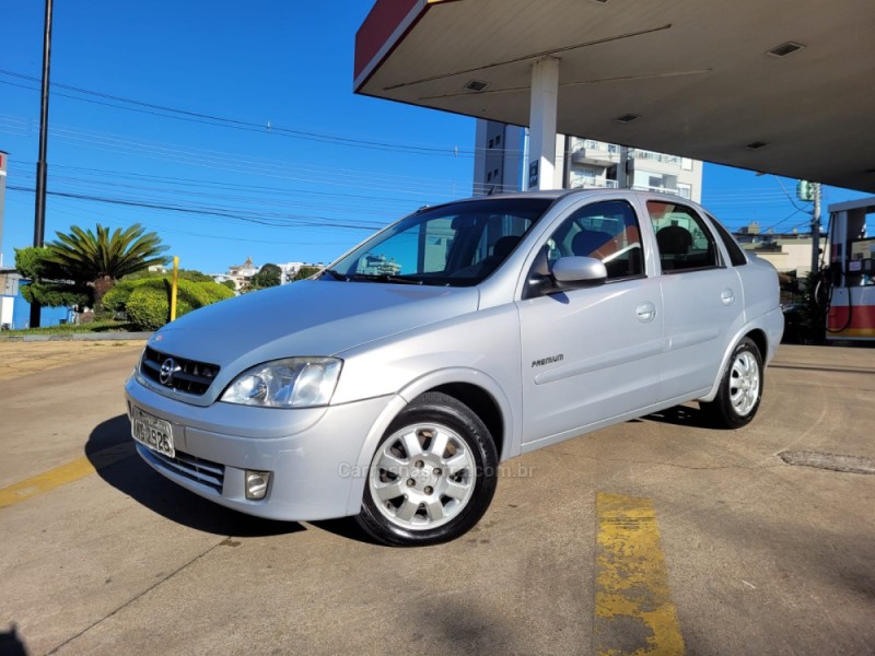 corsa 1.8 mpfi premium sedan 8v flex 4p manual 2005 caxias do sul