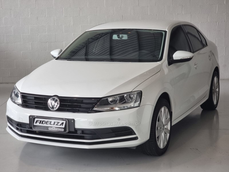 JETTA 1.4 16V TSI TRENDLINE GASOLINA 4P TIPTRONIC - 2016 - FARROUPILHA