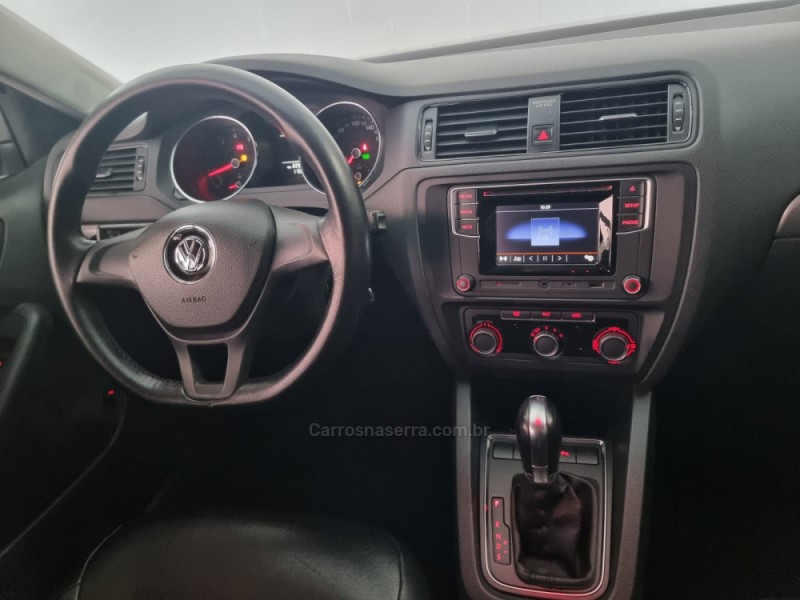 JETTA 1.4 16V TSI TRENDLINE GASOLINA 4P TIPTRONIC - 2016 - FARROUPILHA