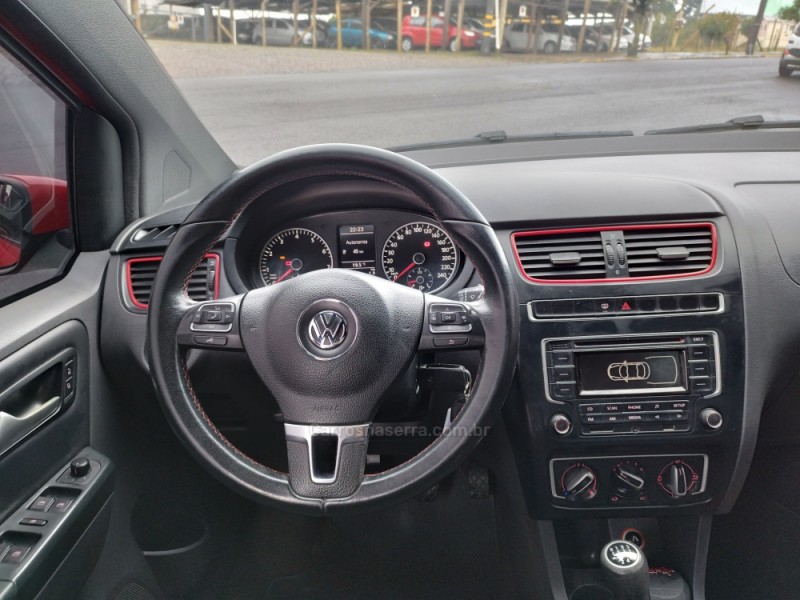 FOX 1.6 MI ROCK IN RIO 8V FLEX 4P MANUAL - 2014 - FARROUPILHA