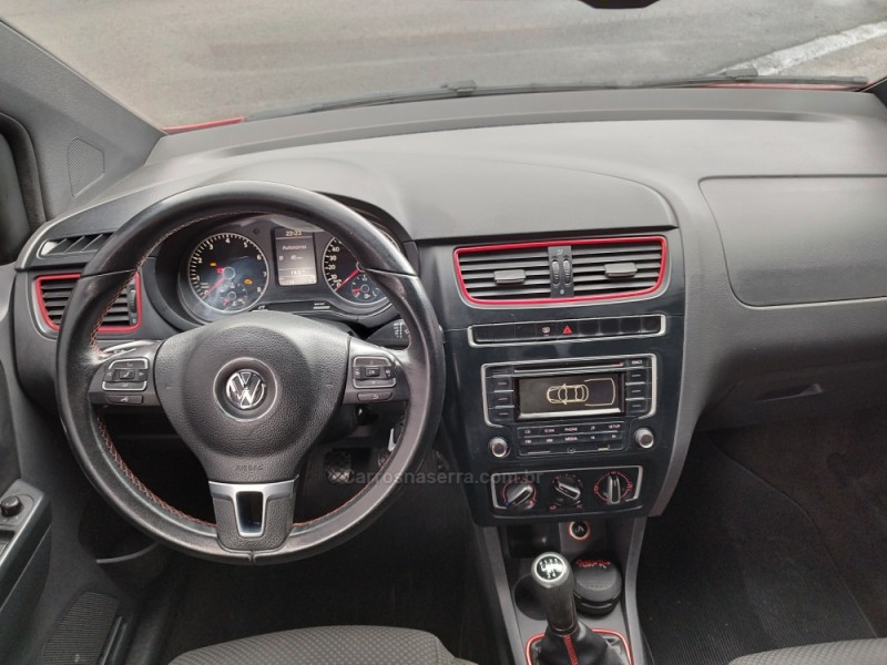FOX 1.6 MI ROCK IN RIO 8V FLEX 4P MANUAL - 2014 - FARROUPILHA