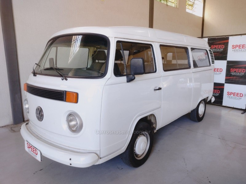 KOMBI 1.6 MI STD 8V GASOLINA 3P MANUAL - 2002 - SãO SEBASTIãO DO CAí