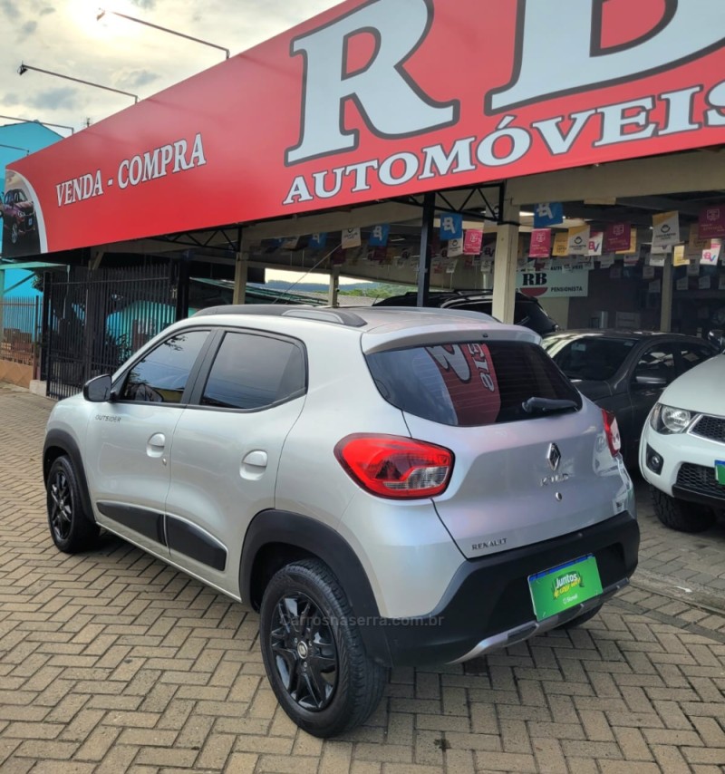 KWID 1.0 12V OUTSIDER FLEX 4P MANUAL - 2020 - PAROBé