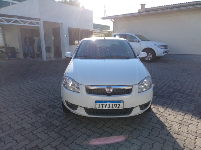 SIENA 1.0 MPI EL 8V FLEX 4P MANUAL - 2013 - BENTO GONçALVES