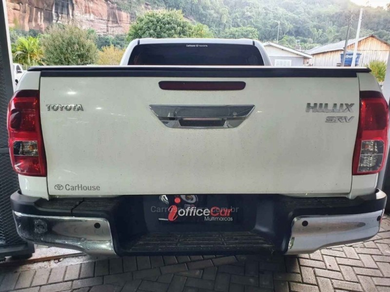 HILUX 2.8 SRV 4X4 CD 16V DIESEL 4P AUTOMÁTICO - 2022 - TRêS COROAS