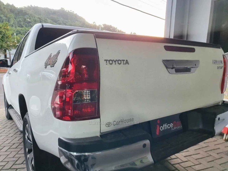 HILUX 2.8 SRV 4X4 CD 16V DIESEL 4P AUTOMÁTICO - 2022 - TRêS COROAS