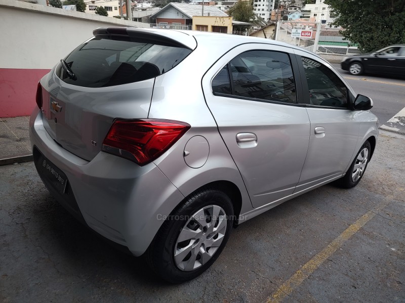 ONIX 1.4 MPFI LT 8V FLEX 4P MANUAL - 2018 - CAXIAS DO SUL