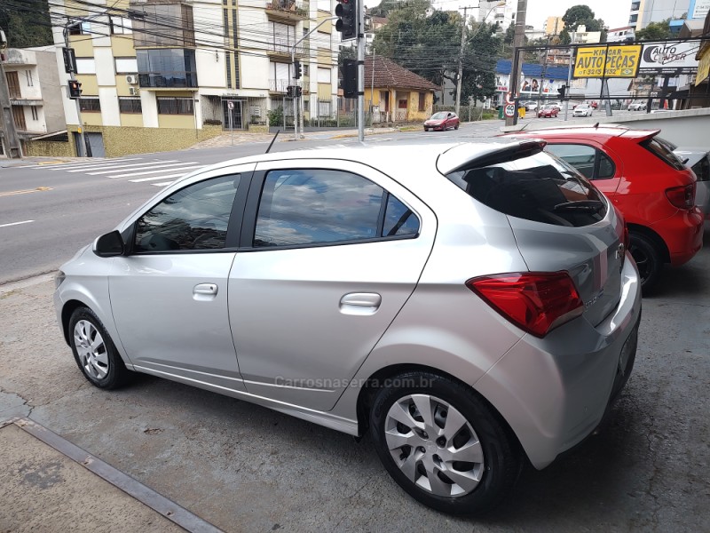 ONIX 1.4 MPFI LT 8V FLEX 4P MANUAL - 2018 - CAXIAS DO SUL