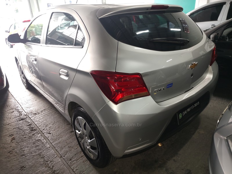 ONIX 1.4 MPFI LT 8V FLEX 4P MANUAL - 2018 - CAXIAS DO SUL