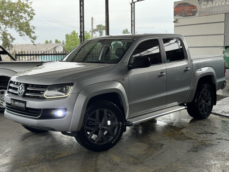 AMAROK 2.0 HIGHLINE 4X4 CD 16V TURBO INTERCOOLER DIESEL 4P AUTOMÁTICO - 2016 - PAROBé